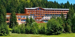 SPROSTREDKOVANIE UBYTOVANIA PROJEKTANTI 2025: HOTEL PARTIZÁN****